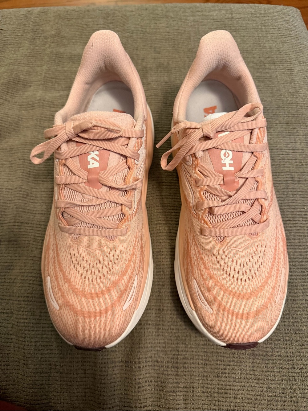 Hoka Arahi 8 Blush/Rose Latte - Picture 2 of 6